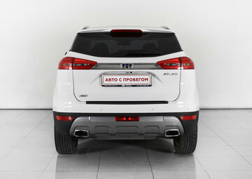 Geely Atlas Вид 4