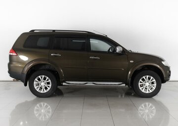 Mitsubishi Pajero Sport Вид 5
