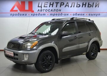 Toyota RAV4 Вид 1